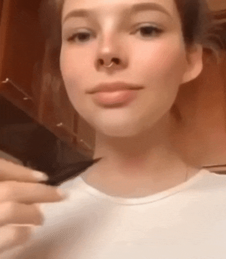 Girl and message i love you