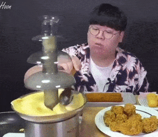 Broken dough mixer