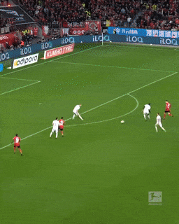 Var and yellow cartons